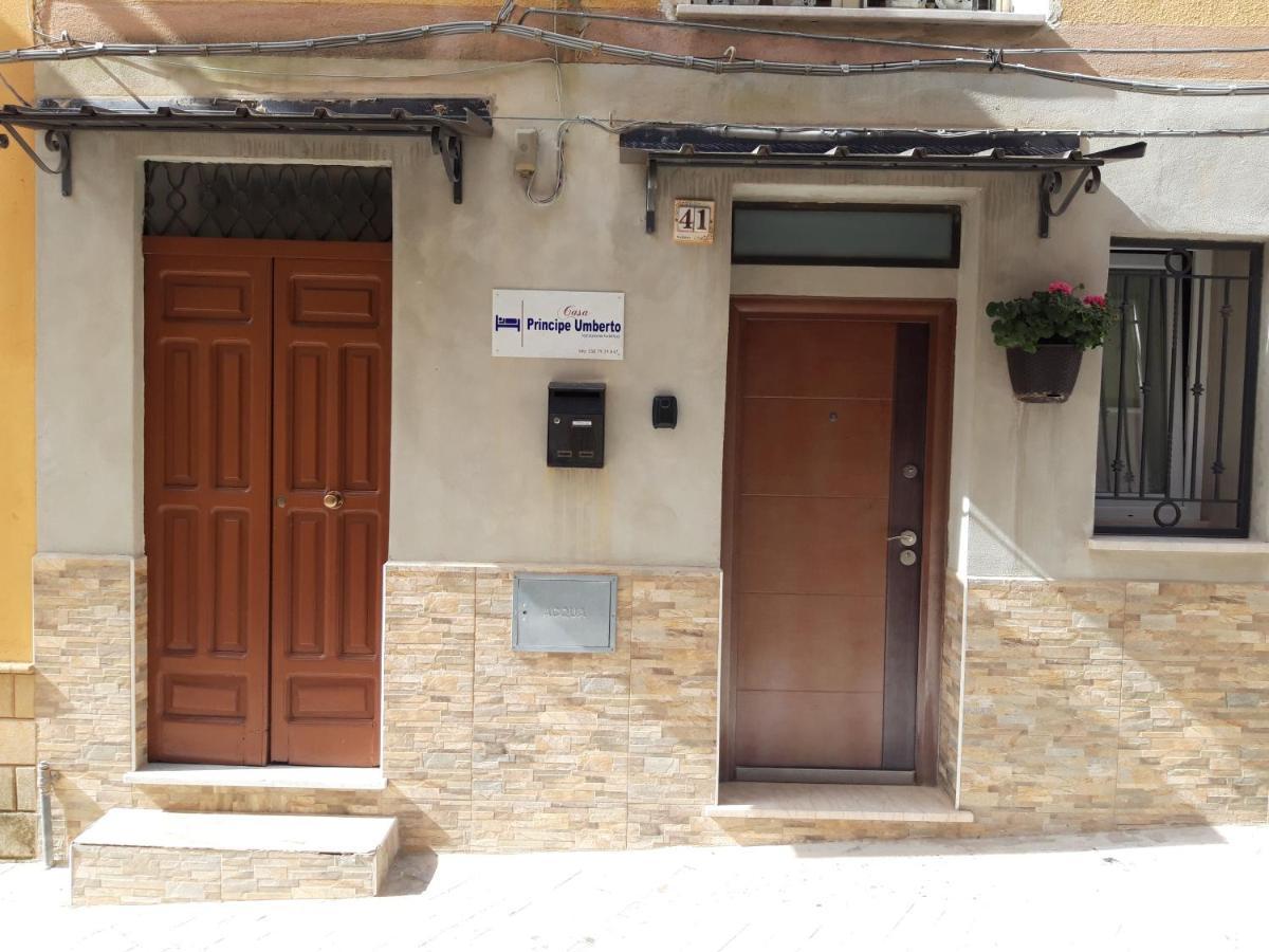 Casa Principe Umberto Apartment Mazzarino Екстериор снимка